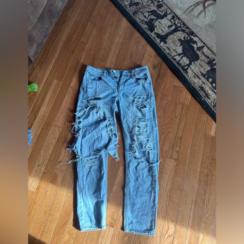 American eagle mom jeans